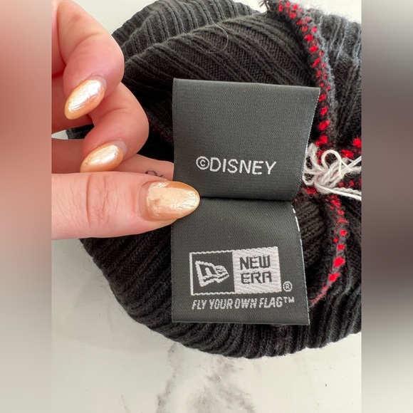 Disney Mickey Mouse logo winter hat beanie OS - Picture 4 of 4